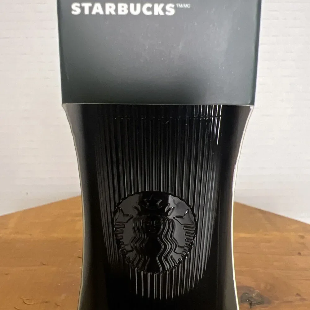 Starbucks Winter 2024 Black Pleated‎ Cold Cup Keychain New